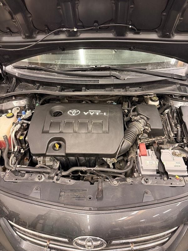 Begagnad Toyota Corolla 124 HK (91 kW) 2008 Sedan