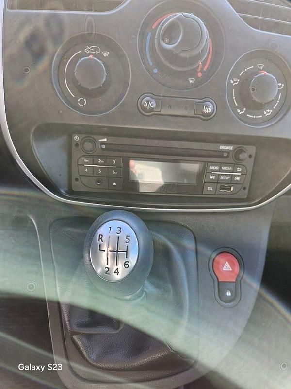 Begagnad Renault Kangoo 95 HK (69 kW) 2021 Vit Minibuss