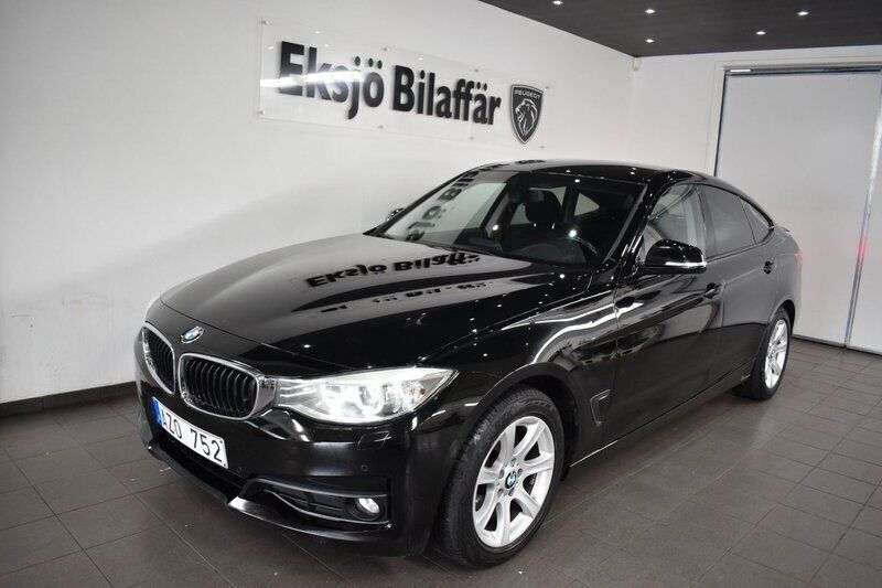 Svart Begagnad 2013 BMW 320 Gran Turismo Halvkombi | 154 500 kr (Marknadspris) - Bild 1/4