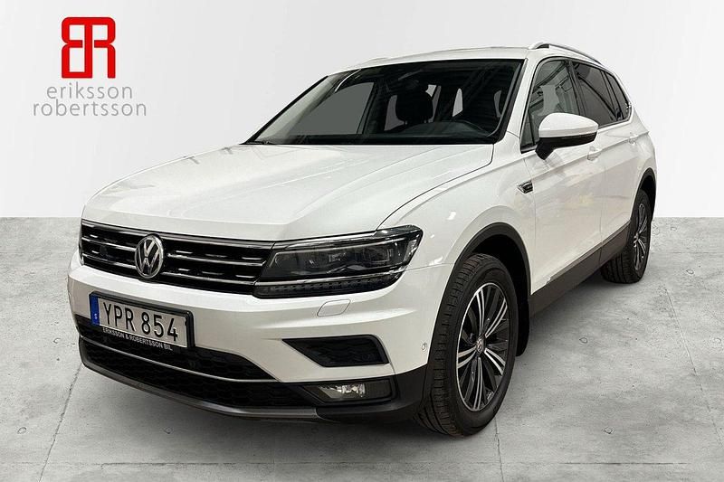 Vit Begagnad 2018 VW Tiguan Allspace SUV | 249 900 kr (Marknadspris) - Bild 1/4