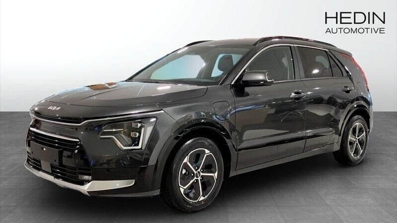 Grå (grey) Ny 2025 Kia Niro Advance SUV | 407 334 kr - Bild 1/4