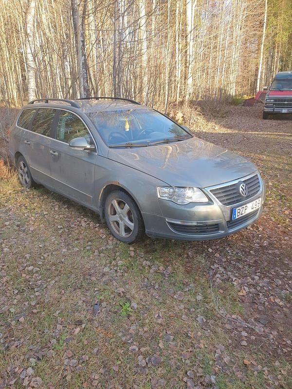 Begagnad 2006 VW Passat Kombi | 5 000 kr (Superpris) - Bild 1/2
