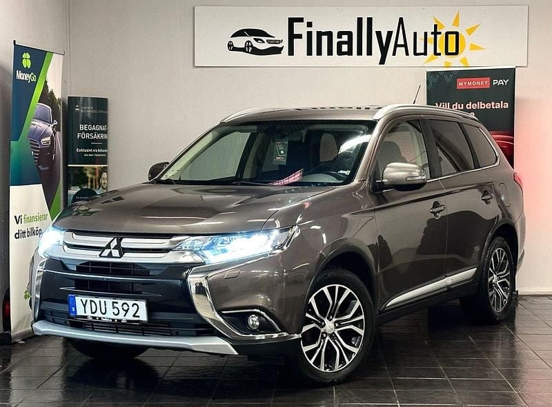 Brun Begagnad 2016 Mitsubishi Outlander SUV | 124 900 kr (Marknadspris) - Bild 1/4