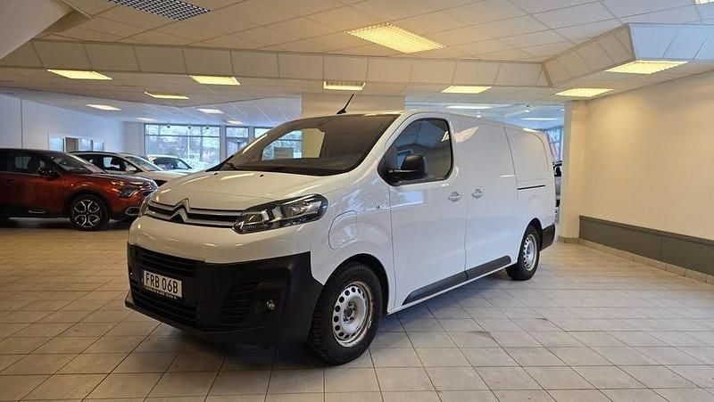 Begagnad Citroën e-Jumpy 100 kW (136 HK) 2022 Vit Minibuss