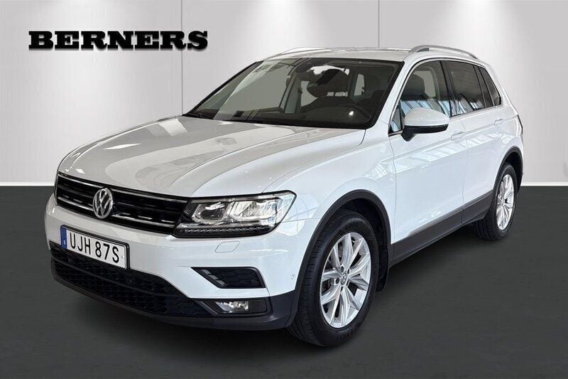 Vit Begagnad 2020 VW Tiguan SUV | 249 900 kr (Superpris) - Bild 1/4