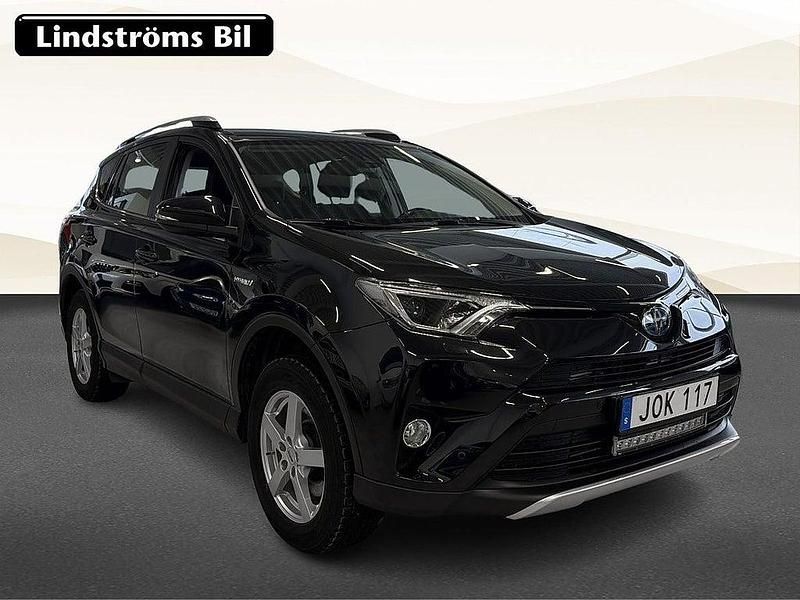 Begagnad Toyota RAV4 Hybrid Active 200 HK (147 kW) 2016 Svart SUV