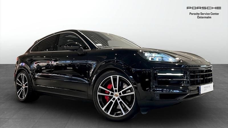 Svart Begagnad 2024 Porsche Cayenne S E-Hybrid SUV | 1 155 000 kr - Bild 1/4