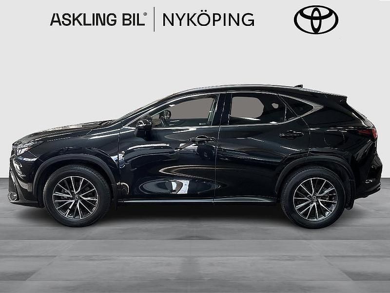 Begagnad Lexus NX350h Business Edition 243 HK (178 kW) 2022 Svart SUV