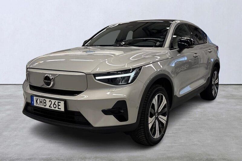 Silver Begagnad 2023 Volvo EC40 Ultimate SUV | 399 000 kr (Marknadspris) - Bild 1/4