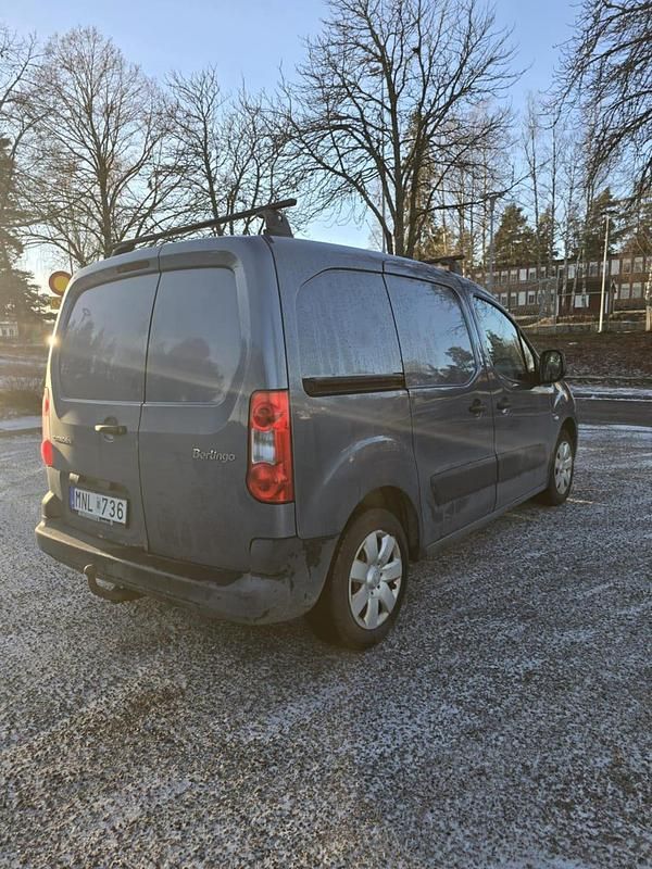 Begagnad Citroën Berlingo 90 HK (66 kW) 2008 Minibuss