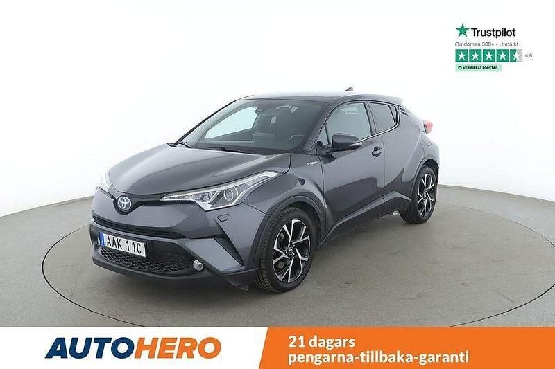 Mörkgrå Begagnad 2019 Toyota C-HR SUV | 217 000 kr (Marknadspris) - Bild 1/4