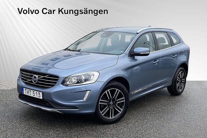 Ljusblå Begagnad 2016 Volvo XC60 Standard SUV | 199 900 kr (Marknadspris) - Bild 1/3