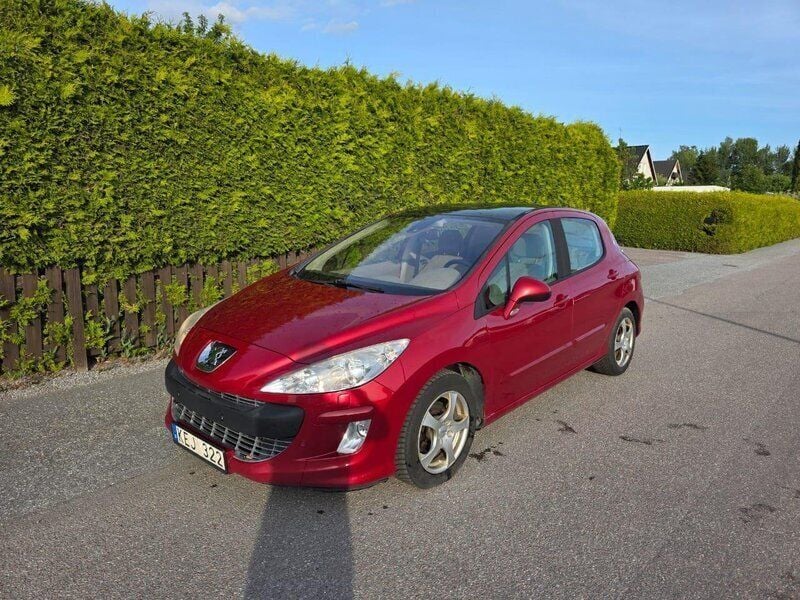 Röd Begagnad 2010 Peugeot 308 Halvkombi | 33 000 kr (Bra pris) - Bild 1/4