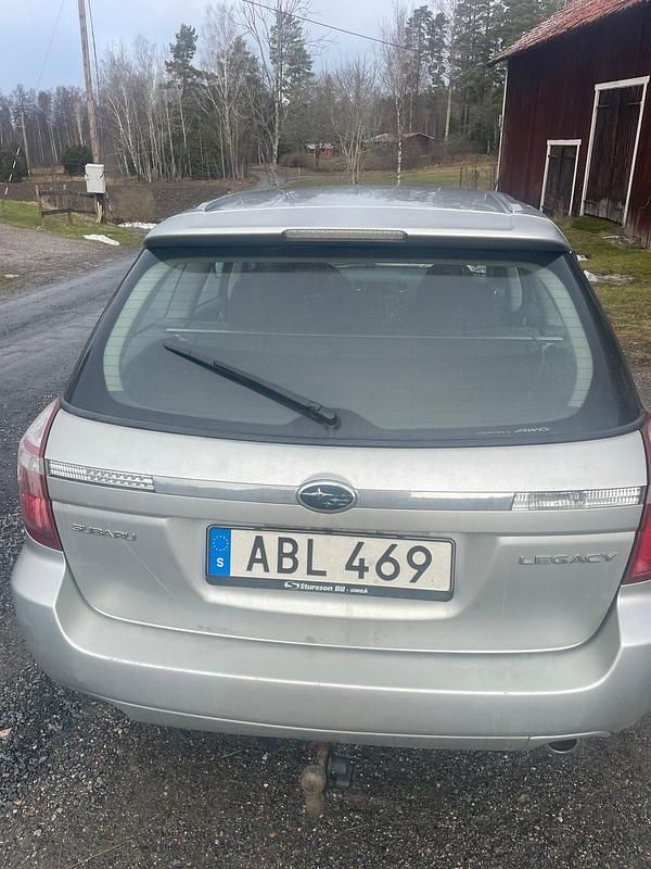 Begagnad Subaru Legacy 165 HK (121 kW) 2007 Kombi