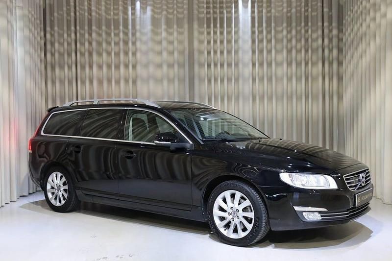 Svart Begagnad 2014 Volvo V70 Summum Kombi | 159 900 kr (Dyr) - Bild 1/4