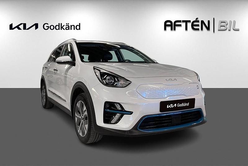 Begagnad Kia e-Niro Advance 150 kW (204 HK) 2021 Vit (snow white pearl metallic) SUV