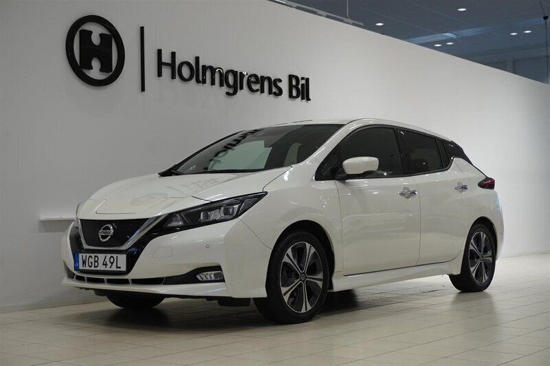 Vit Begagnad 2021 Nissan Leaf Tekna Halvkombi | 184 900 kr (Marknadspris) - Bild 1/4
