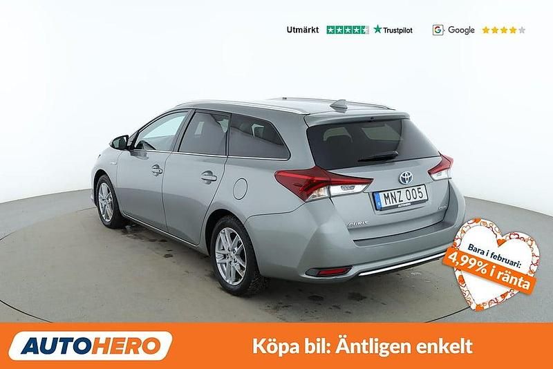 Begagnad Toyota Auris Touring Sports Comfort 137 HK (100 kW) 2018 Grå Kombi