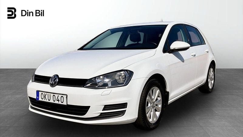 Vit Begagnad 2016 VW Golf VII Kombi | 104 900 kr (Bra pris) - Bild 1/4