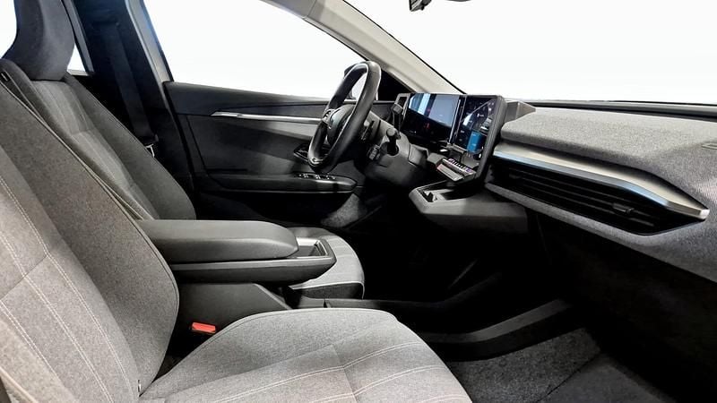 Begagnad Renault Megane E-Tech 160 kW (218 HK) 2022 Halvkombi