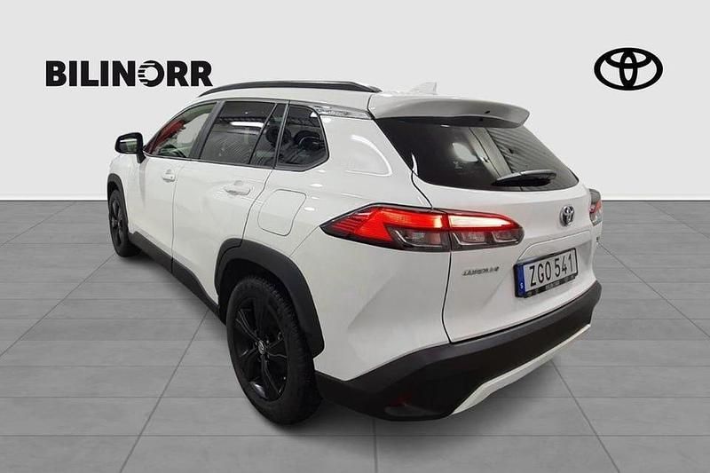 Begagnad Toyota Corolla Cross Style 200 HK (147 kW) 2022 Vit SUV