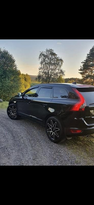 Begagnad 2013 Volvo XC60 SUV | 139 000 kr (Bra pris) - Bild 1/4