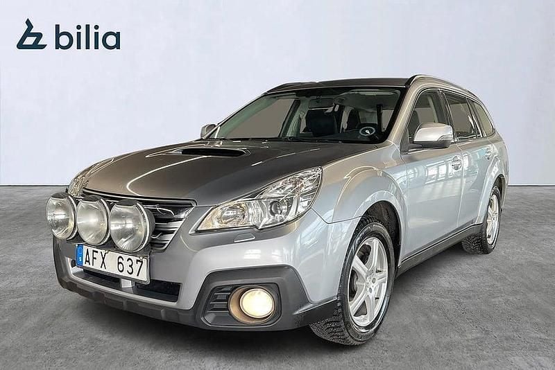 Begagnad Subaru Outback 151 HK (111 kW) 2013 Silver Kombi