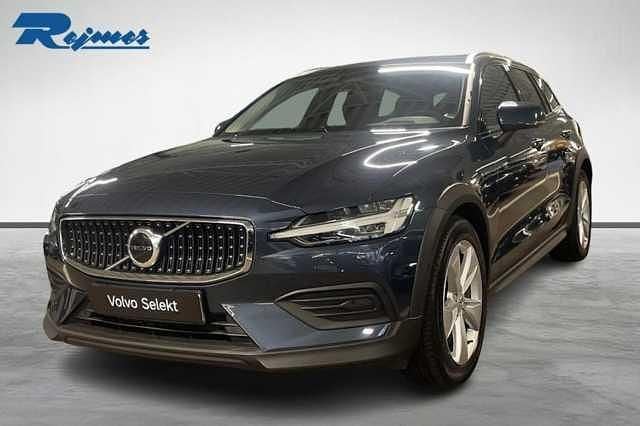 Begagnad 2024 Volvo V60 CC Kombi | 399 900 kr (Bra pris) - Bild 1/4