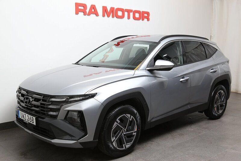 Ny 2025 Hyundai Tucson Essential SUV | 374 500 kr (Marknadspris) - Bild 1/4