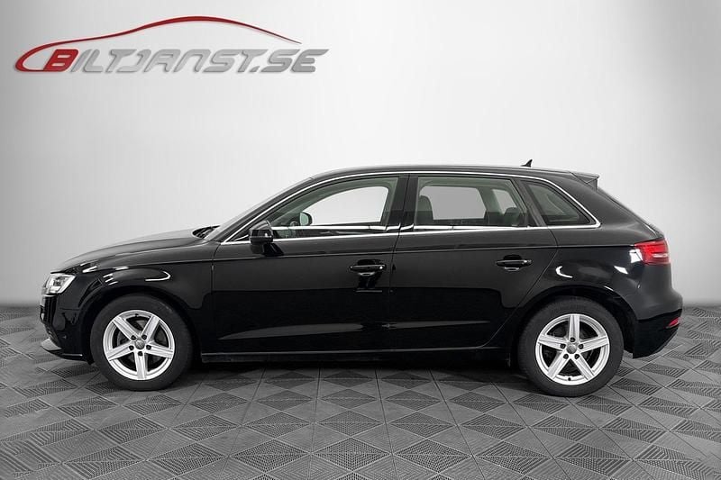 Begagnad Audi A3 151 HK (111 kW) 2020 Svart Halvkombi