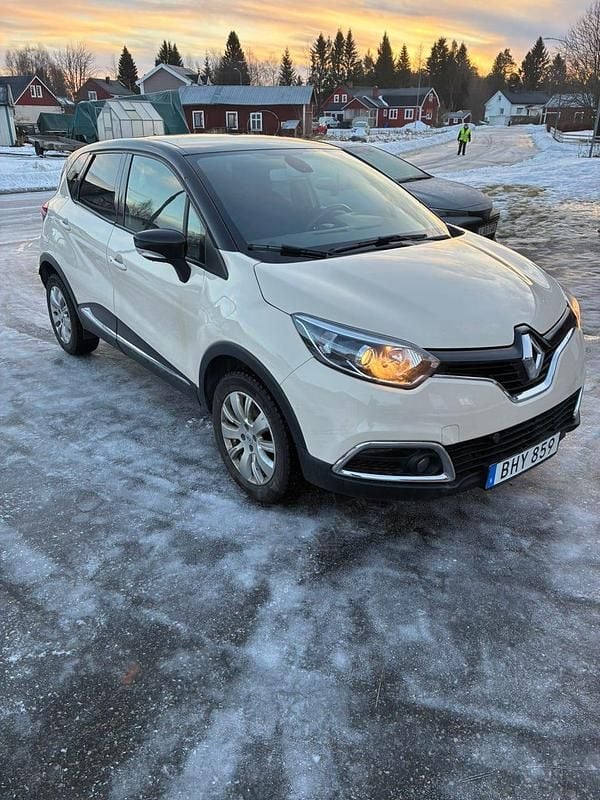 Begagnad 2016 Renault Captur SUV | 80 000 kr (Bra pris) - Bild 1/3