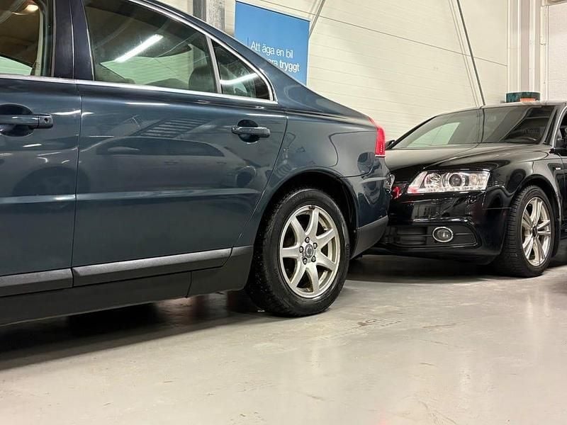 Begagnad Volvo S80 Kinetic 200 HK (147 kW) 2006 Blå Sedan