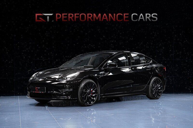 Begagnad 2022 Tesla Model 3 Performance Sedan | 419 500 kr (Lite dyr) - Bild 1/4