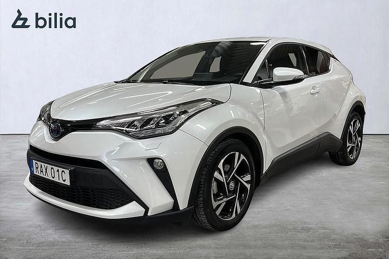 Vit Begagnad 2023 Toyota C-HR Edition SUV | 289 000 kr (Marknadspris) - Bild 1/4