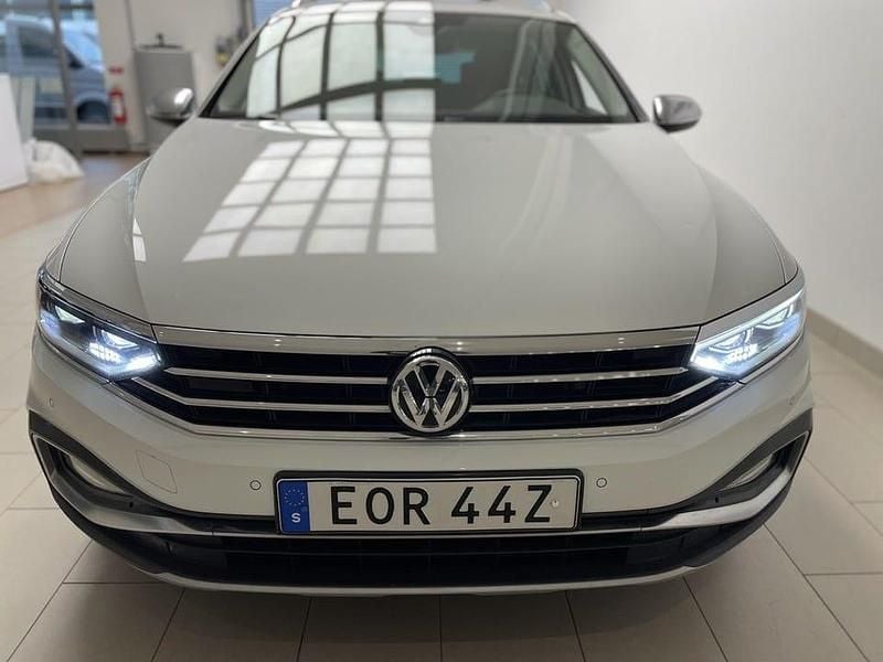 Begagnad VW Passat Alltrack 190 HK (139 kW) 2020 Pure white Kombi