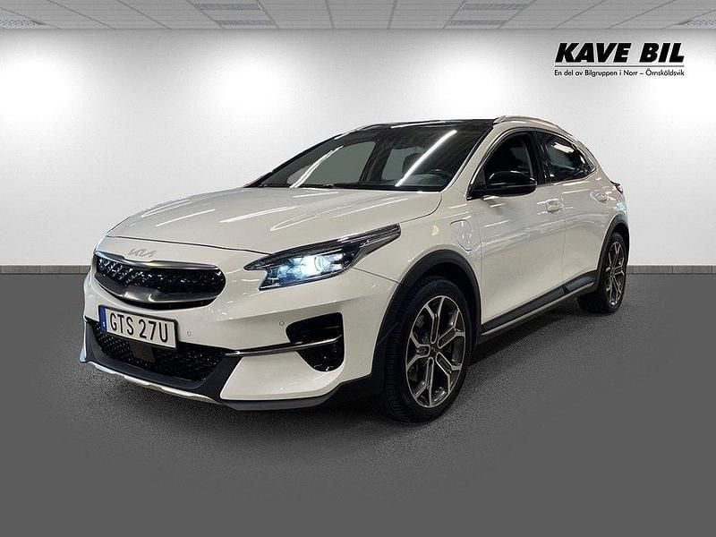 Vit Begagnad 2021 Kia XCeed 2 SUV | 249 900 kr (Marknadspris) - Bild 1/4