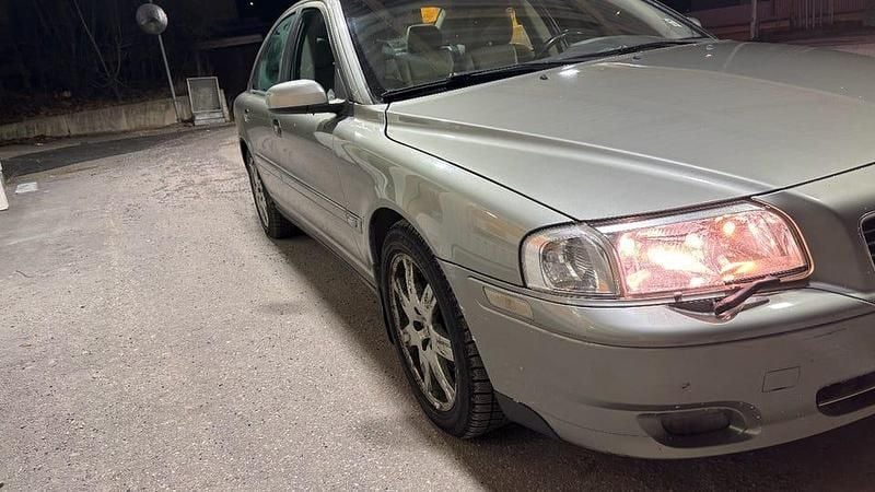 Grå/grön metallic Begagnad 2006 Volvo S80 Sedan | 19 000 kr (Bra pris) - Bild 1/4