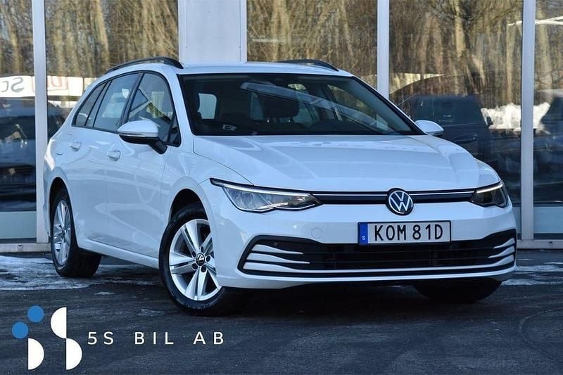 Begagnad VW Golf VII 150 HK (110 kW) 2021 Vit Halvkombi