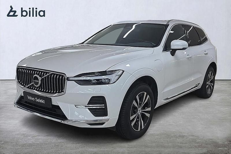 Vit Begagnad 2022 Volvo XC60 Core SUV | 379 000 kr (Bra pris) - Bild 1/3