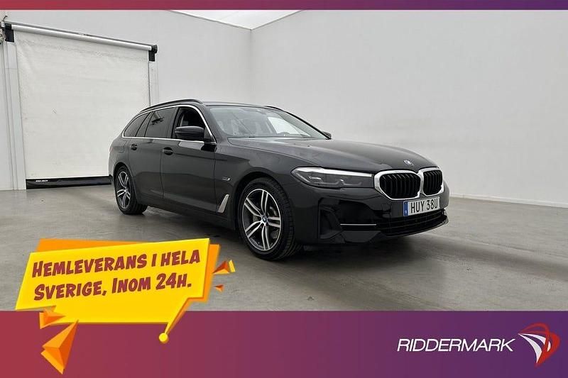 Svart Begagnad 2022 BMW 530 Kombi | 288 800 kr - Bild 1/3