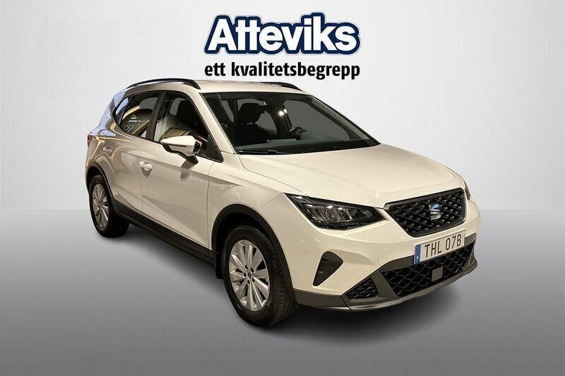 Vit Begagnad 2021 Seat Arona Style SUV | 158 000 kr (Marknadspris) - Bild 1/3