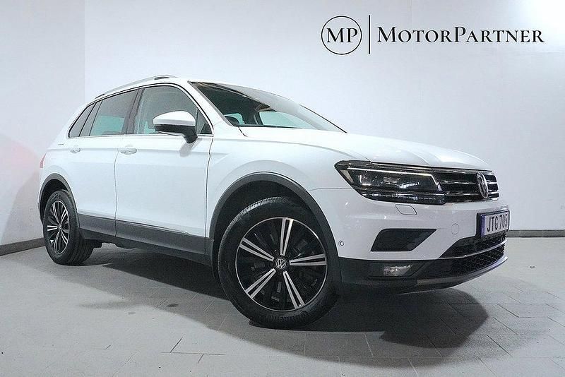 Vit Begagnad 2019 VW Tiguan SUV | 189 900 kr (Marknadspris) - Bild 1/4