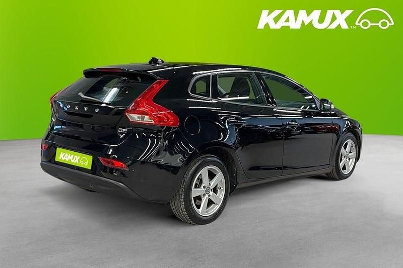 Begagnad Volvo V40 115 HK (84 kW) 2015 Svart Halvkombi