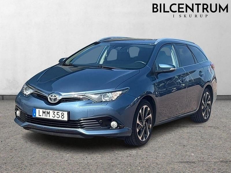 Begagnad Toyota Auris Touring Sports Comfort 116 HK (85 kW) 2015 Blå Kombi