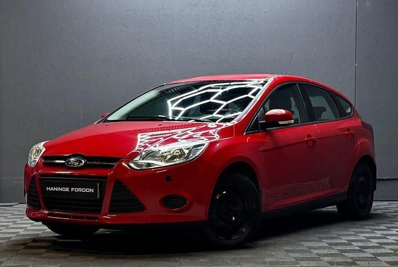 Röd Begagnad 2013 Ford Focus Trend | 49 800 kr (Bra pris) - Bild 1/4