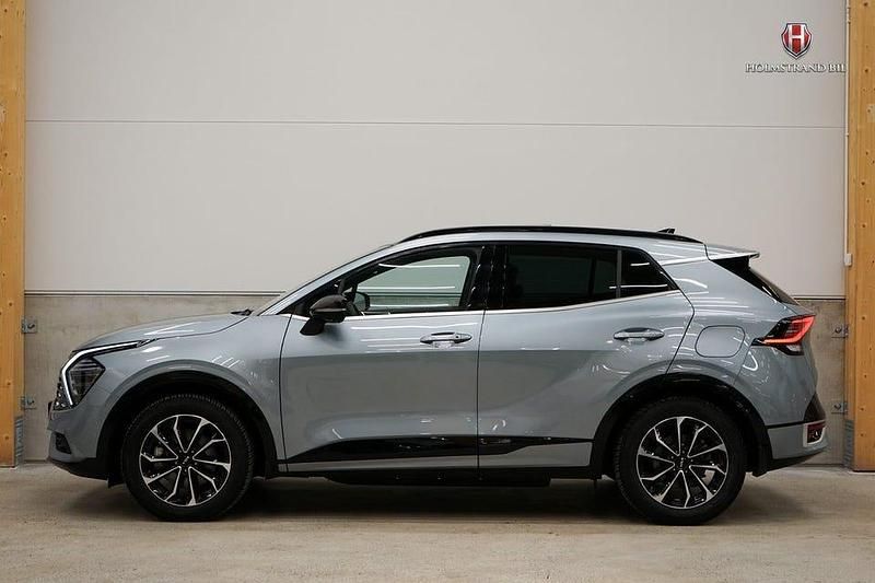 Grå Begagnad 2024 Kia Sportage GT-Line SUV | 389 900 kr (Lite dyr) - Bild 1/4