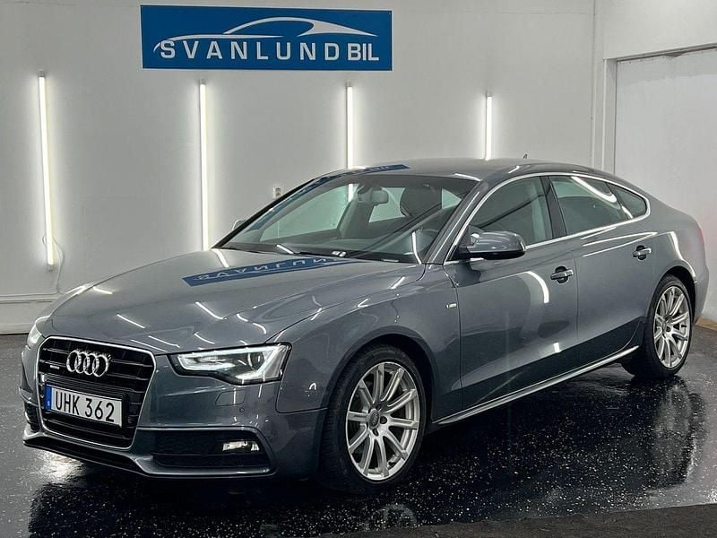 Grå Begagnad 2014 Audi A5 Sportback Halvkombi | 159 800 kr (Lite dyr) - Bild 1/4