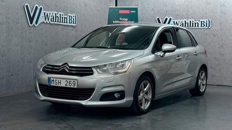 Silver Begagnad 2012 Citroën C4 Halvkombi | 29 900 kr (Marknadspris) - Bild 1/4