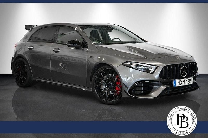 Mörkgrå Begagnad 2021 Mercedes A45 AMG AMG Halvkombi | 534 900 kr (Lite dyr) - Bild 1/3