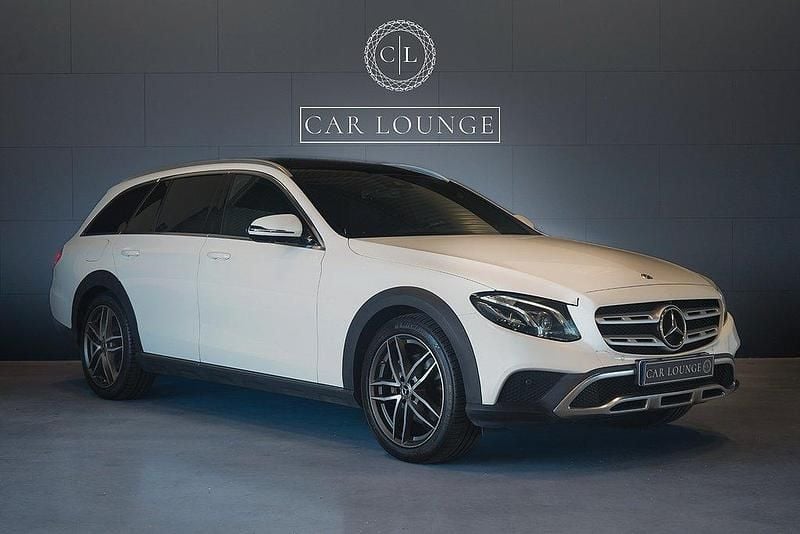 Vit Begagnad 2019 Mercedes E220 Kombi | 359 000 kr (Lite dyr) - Bild 1/4
